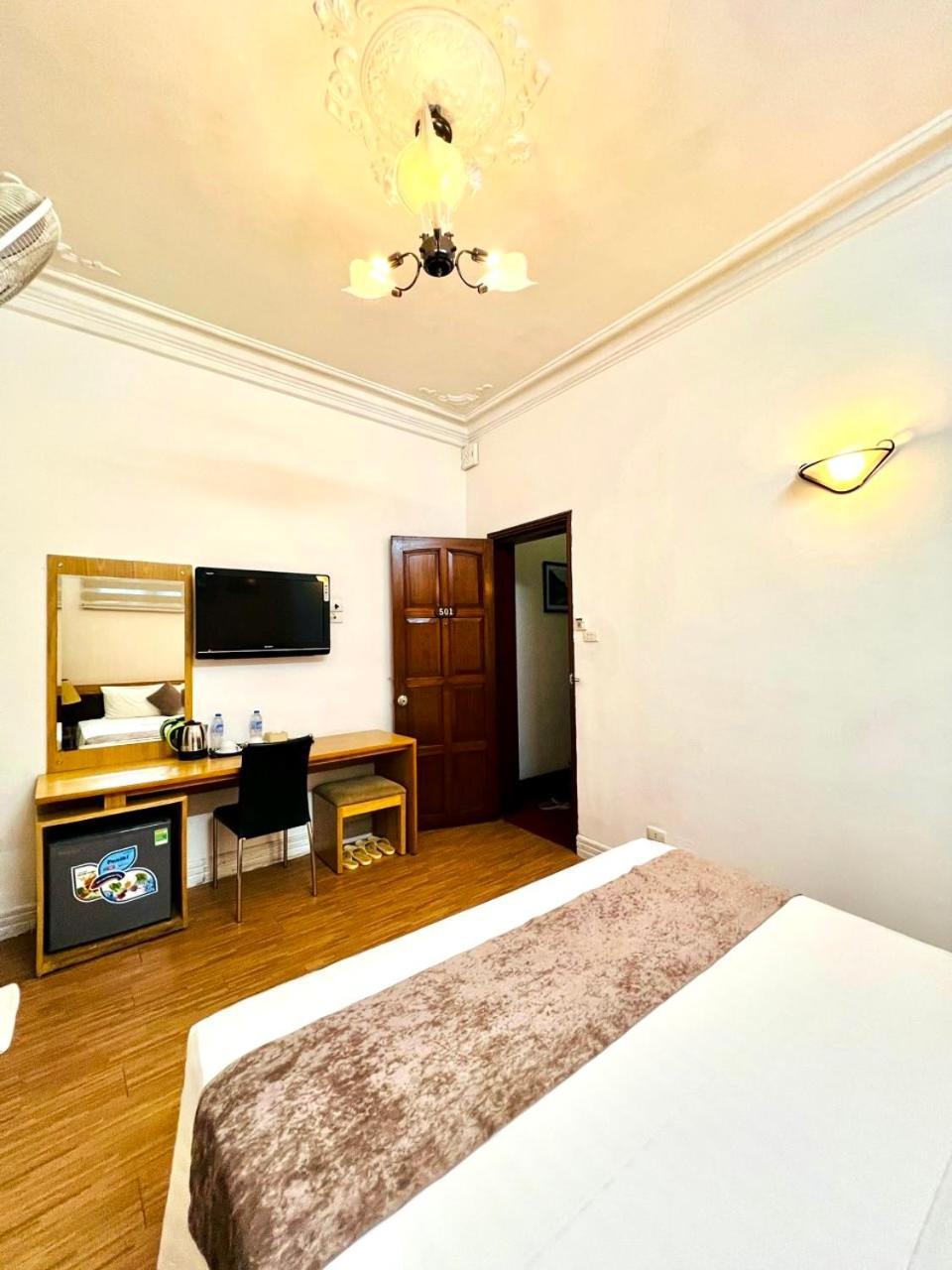 Hanoi Win Hotel & Travel Hanói Exterior foto